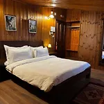 Hotel Mangalemi