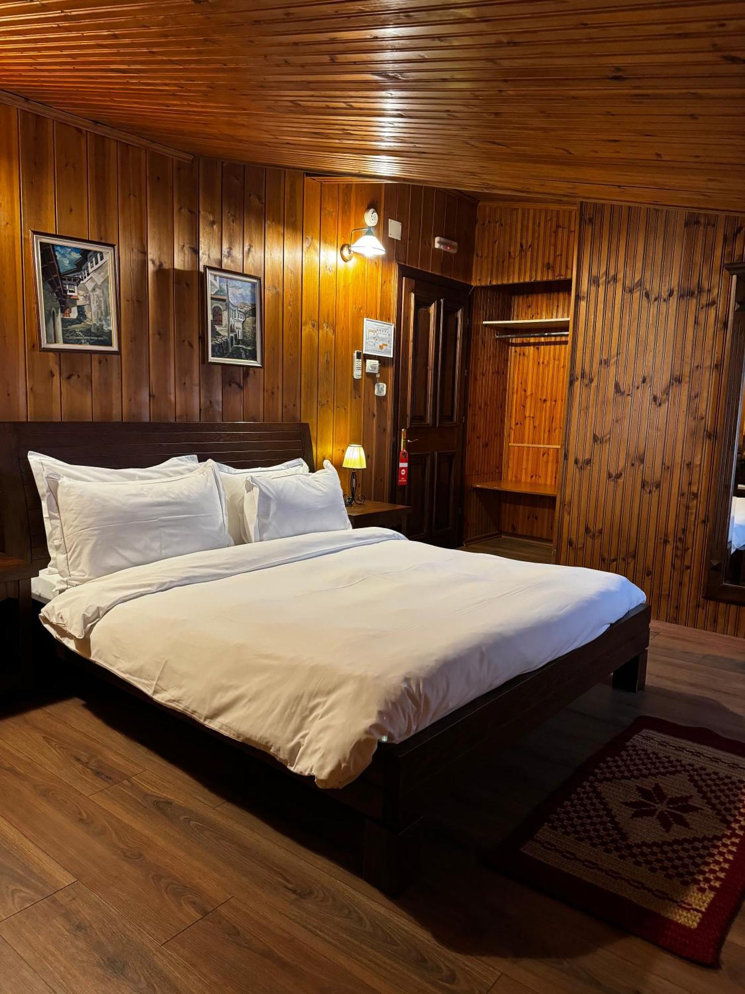 Hotel Mangalemi 4*